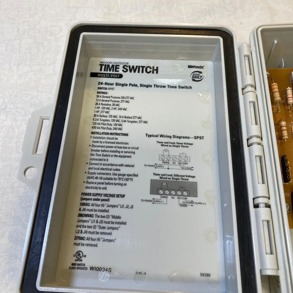 Woods 59396 Indoor Outdoor Multi-Volt 24 Hour Time Switch New Open Box